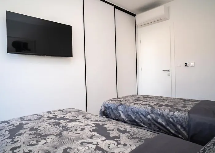 Luxury With Heated Pool Apartamento