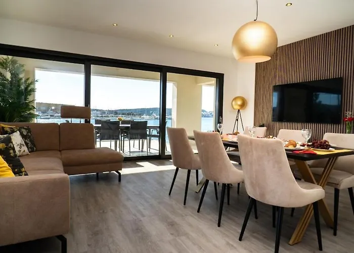 Luxury With Heated Pool Apartamento *