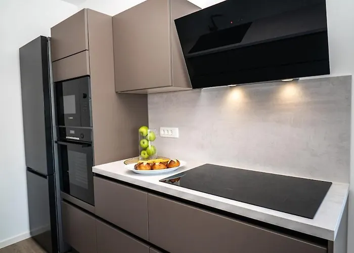 Luxury With Heated Pool Apartamento