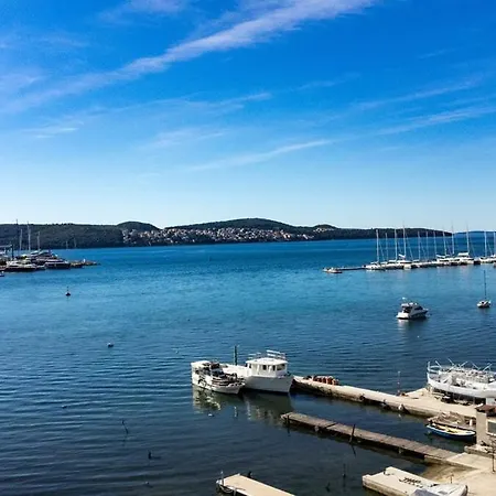 Apartman Luxury With Heated Pool