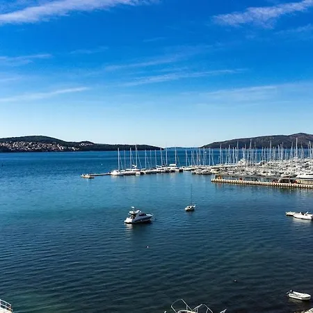 Luxury With Heated Pool * Trogir