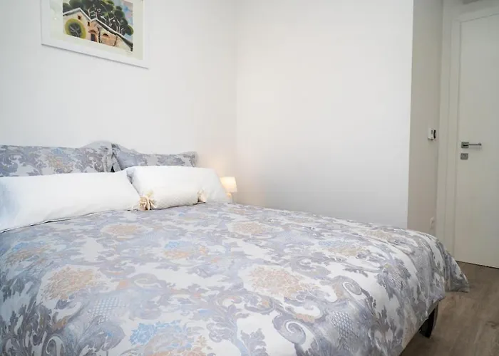 Luxury With Heated Pool Daire Trogir