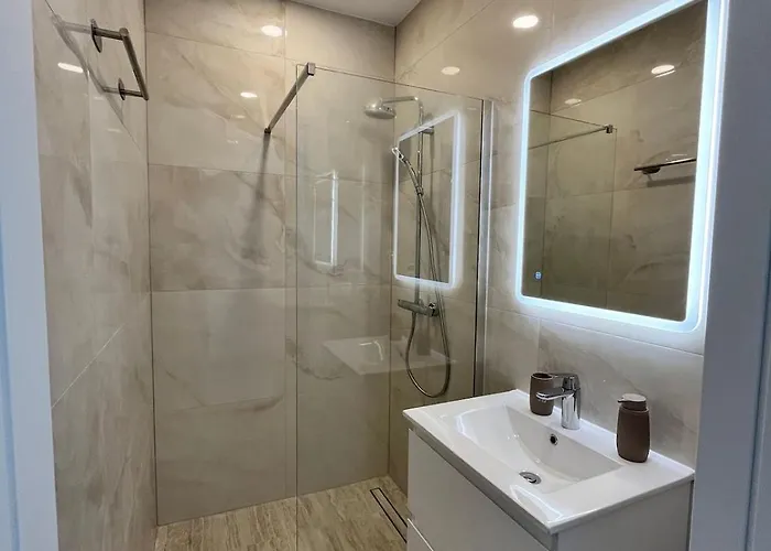 公寓 Luxury With Heated Pool 特罗吉尔