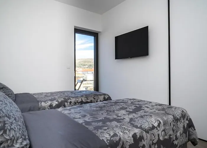 Daire Luxury With Heated Pool Trogir