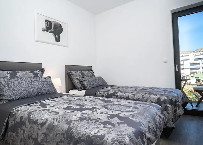 Apartamento Luxury With Heated Pool Trogir